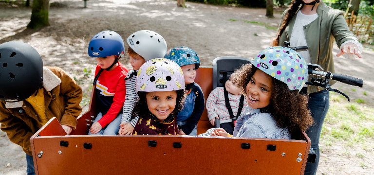 Fuer Grossfamilien, Kitas und Tageseltern Bestes Lastenfahrrad für Kitas